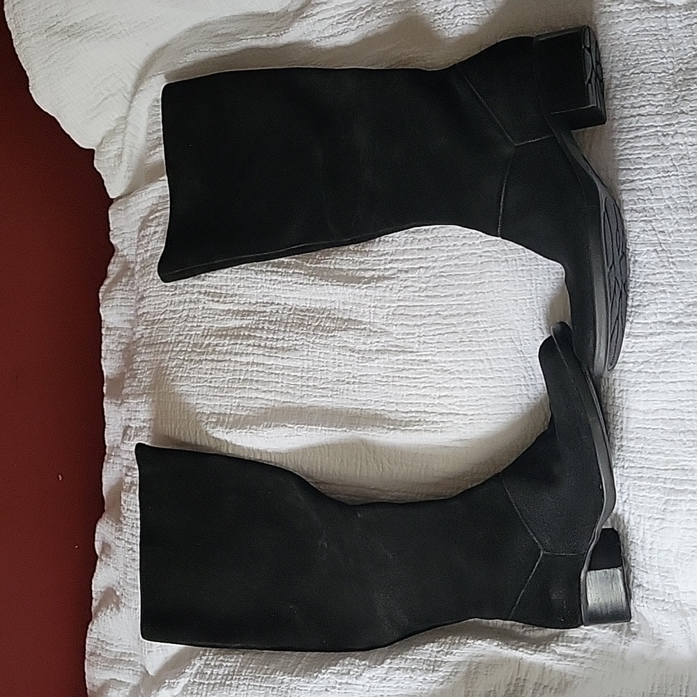Born Crown Boots